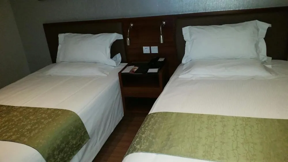 Yitel Airport Hotel Shanghai 4*,